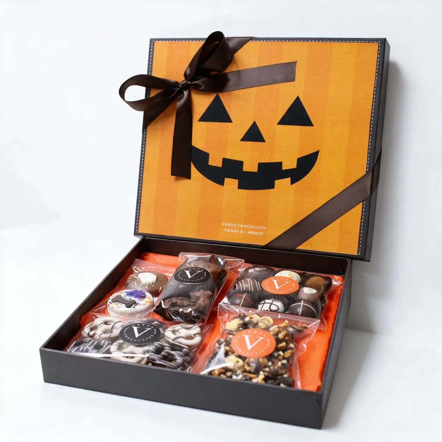 Mr. Chocolate / Celebracion I Halloween